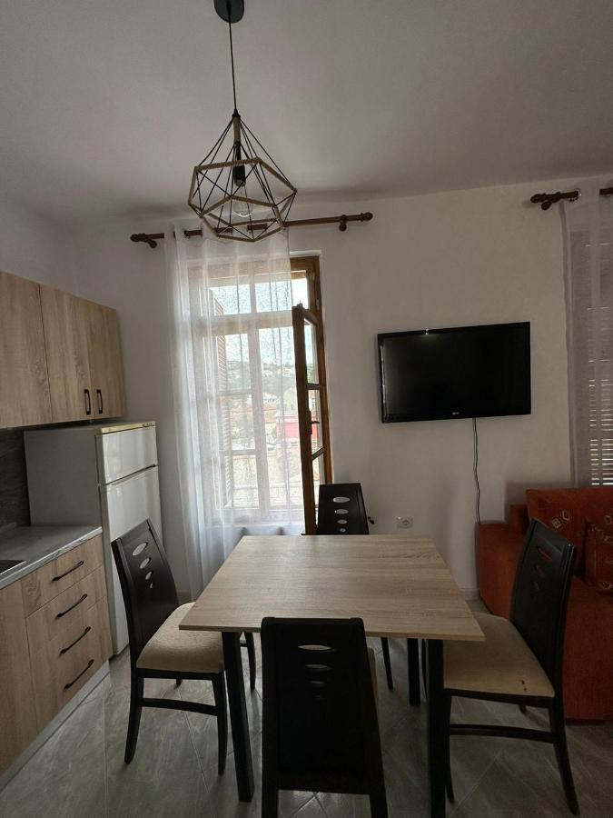 Central Charm Apartments Vlore Exterior photo