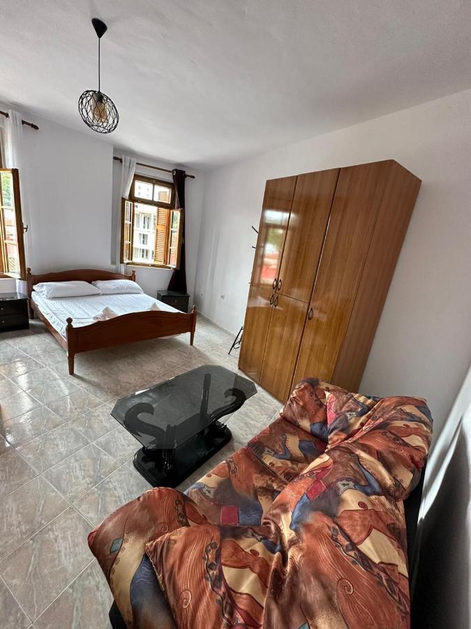 Central Charm Apartments Vlore Exterior photo